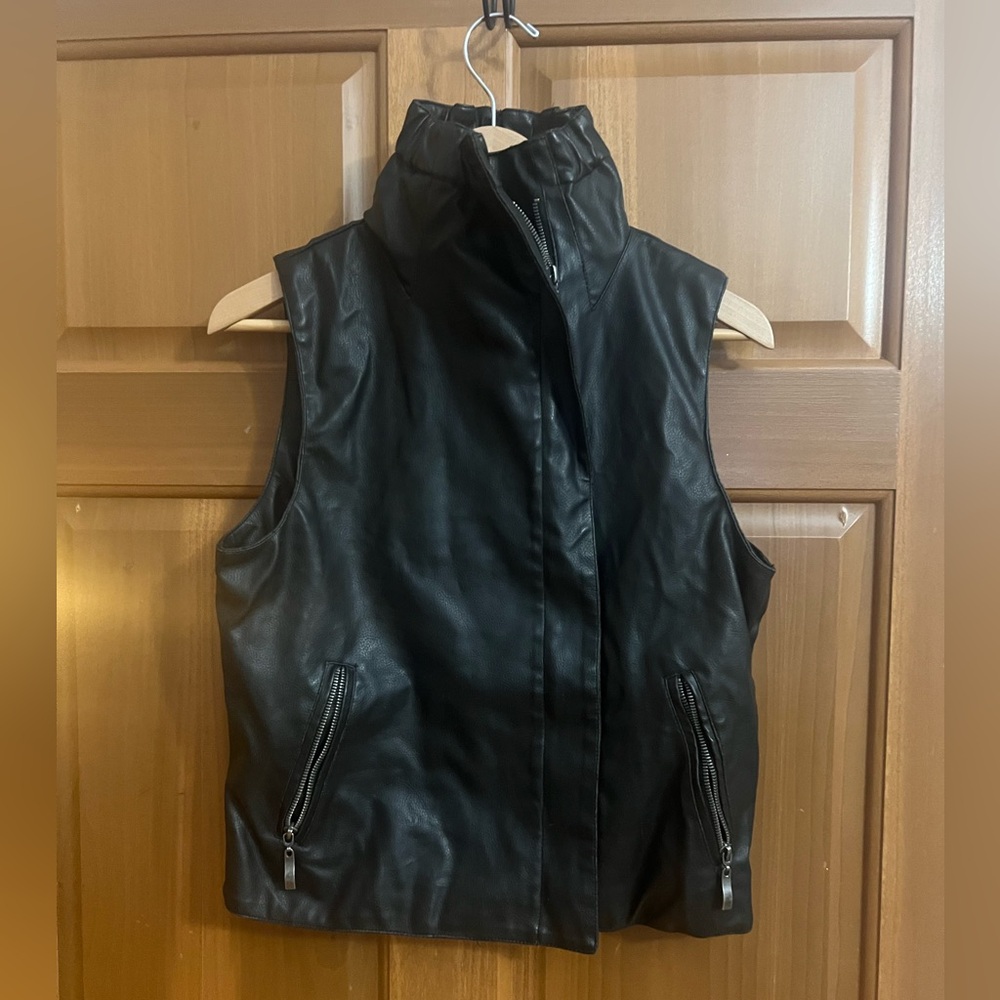 Marc New York Faux leather vest size Medium